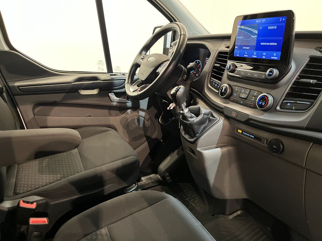 Ford Transit Custom 280 2.0 TDCI L1H1 Trend 130 PK / Servicebus / Sortimo Inrichting / Euro 6 / Airco / Camera / CarPlay / Cruise Control Adap. / Navigatie / Klep / 3-Zits / 55.000 KM !!