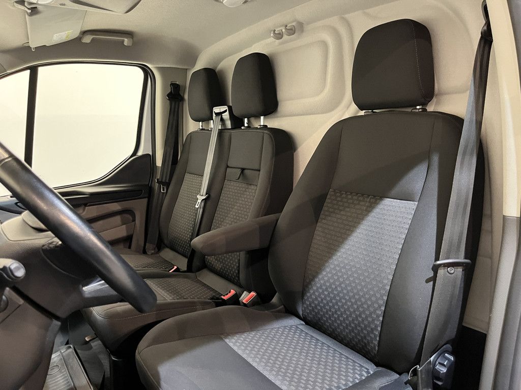 Ford Transit Custom 280 2.0 TDCI L1H1 Trend 130 PK / Servicebus / Sortimo Inrichting / Euro 6 / Airco / Camera / CarPlay / Cruise Control Adap. / Navigatie / Klep / 3-Zits / 55.000 KM !!