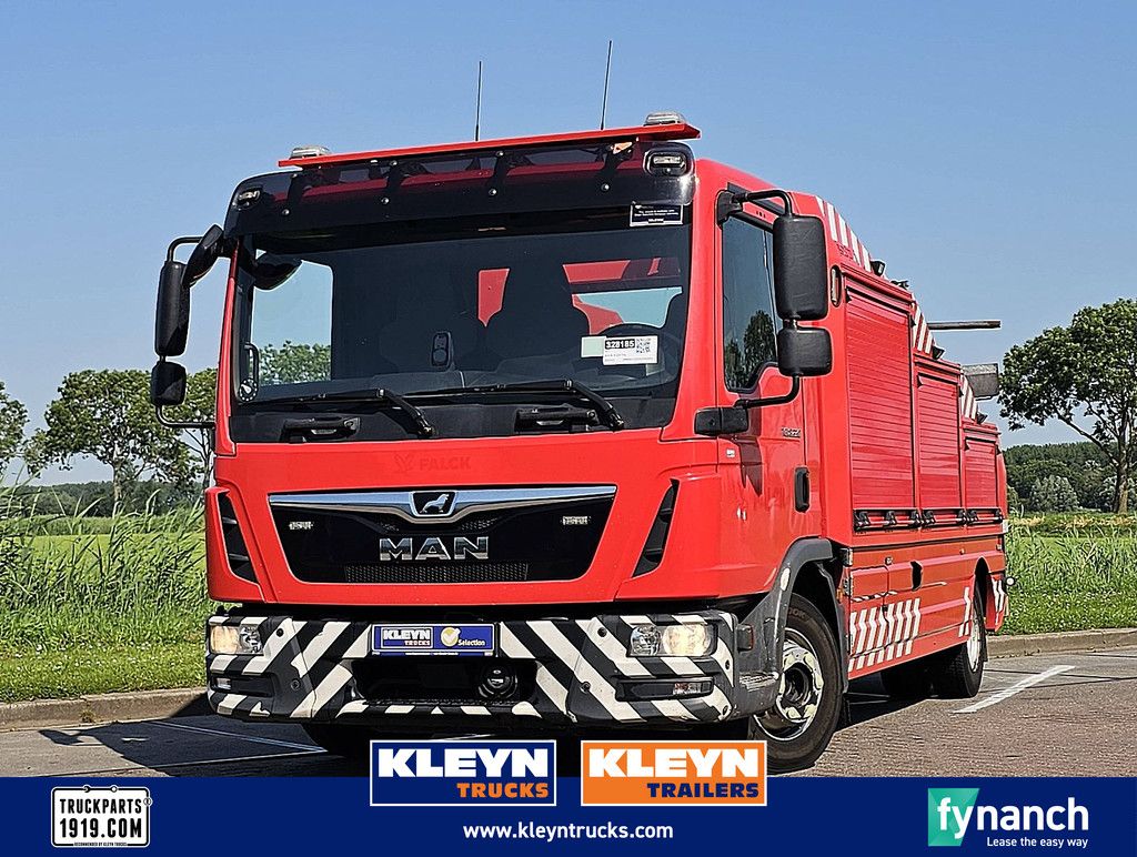 M.A.N. 8.220 TGL 8.8t bottie lift 8t