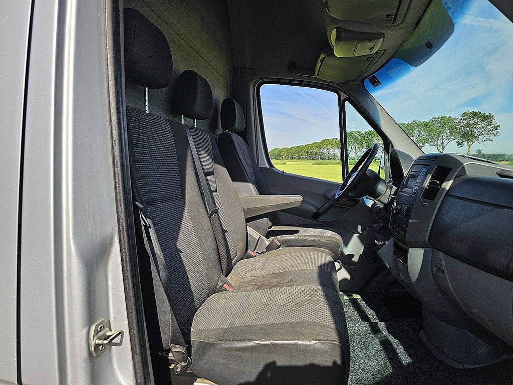 MERCEDES-BENZ SPRINTER 319 v6 3.0ltr ac aut