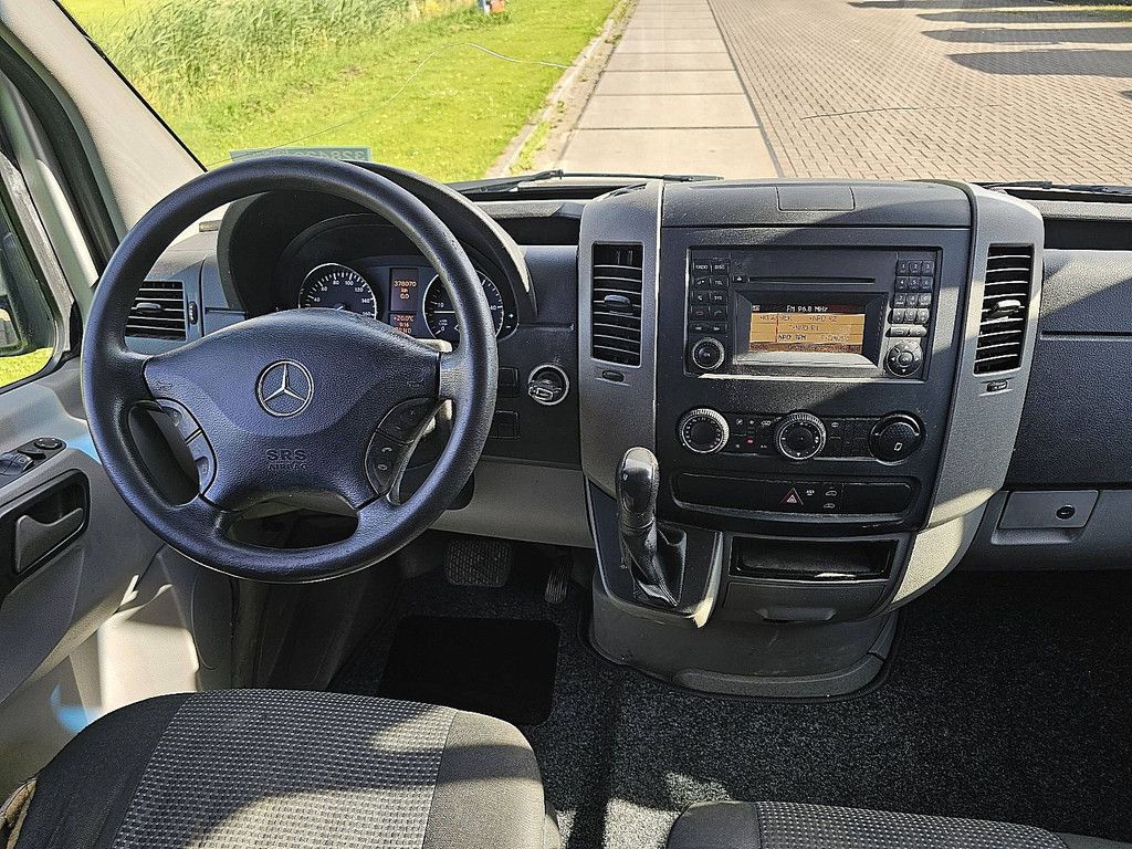 MERCEDES-BENZ SPRINTER 319 v6 3.0ltr ac aut