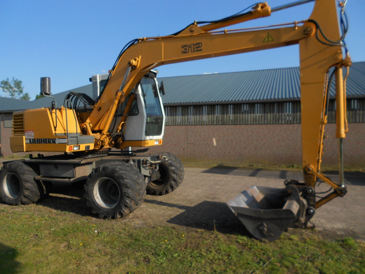 Liebherr 312