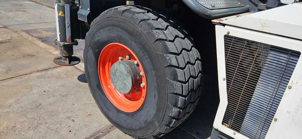 Bobcat TR50210