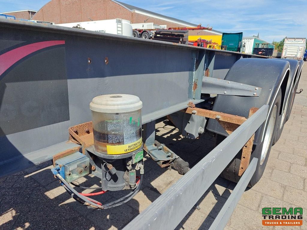 Burg BPO 12 27 CM12 20/30FT TankChassis - 20FT on the back - Hose sleeve - BPW Axles Drum brake