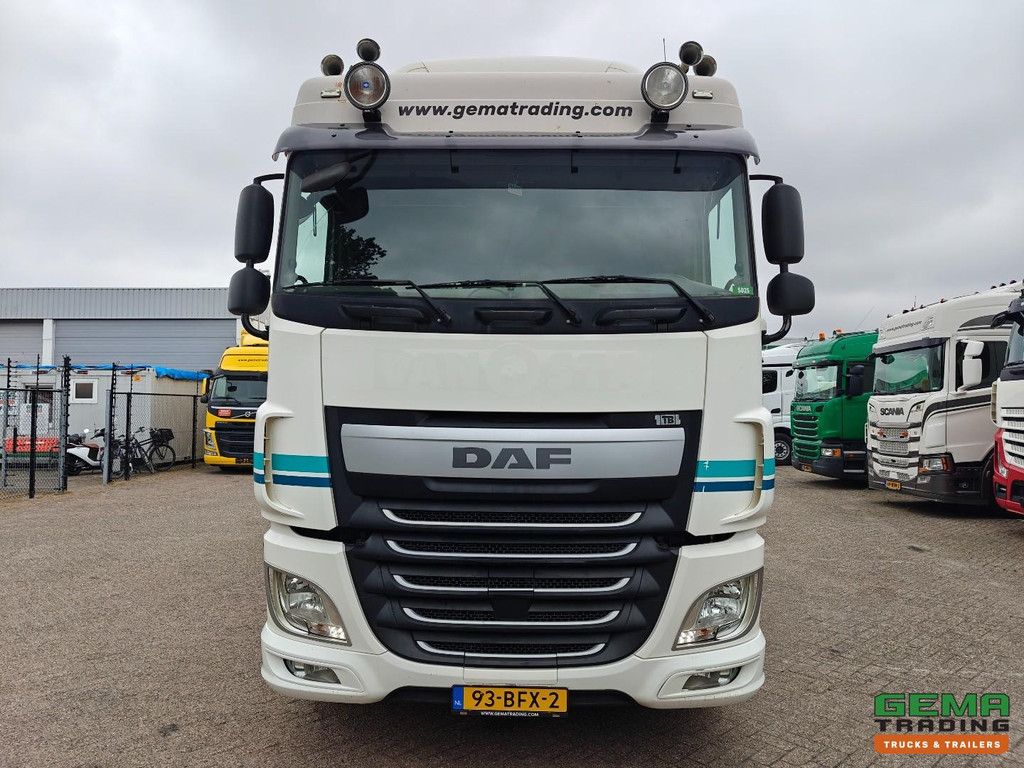 DAF XF 440 FA 4x2 Spacecab Euro6A – Geschlossener Kastenaufbau 7,4 m + Ladebordwand 1500 kg + Anhängerkupplung – Smarttacho V2