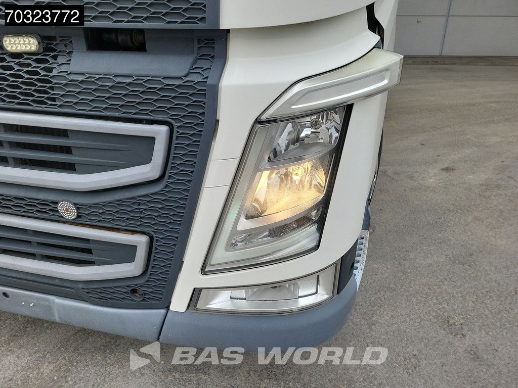 Volvo FH FH 500 4X2 2x Tanks I-Parkcool 80% Tyres