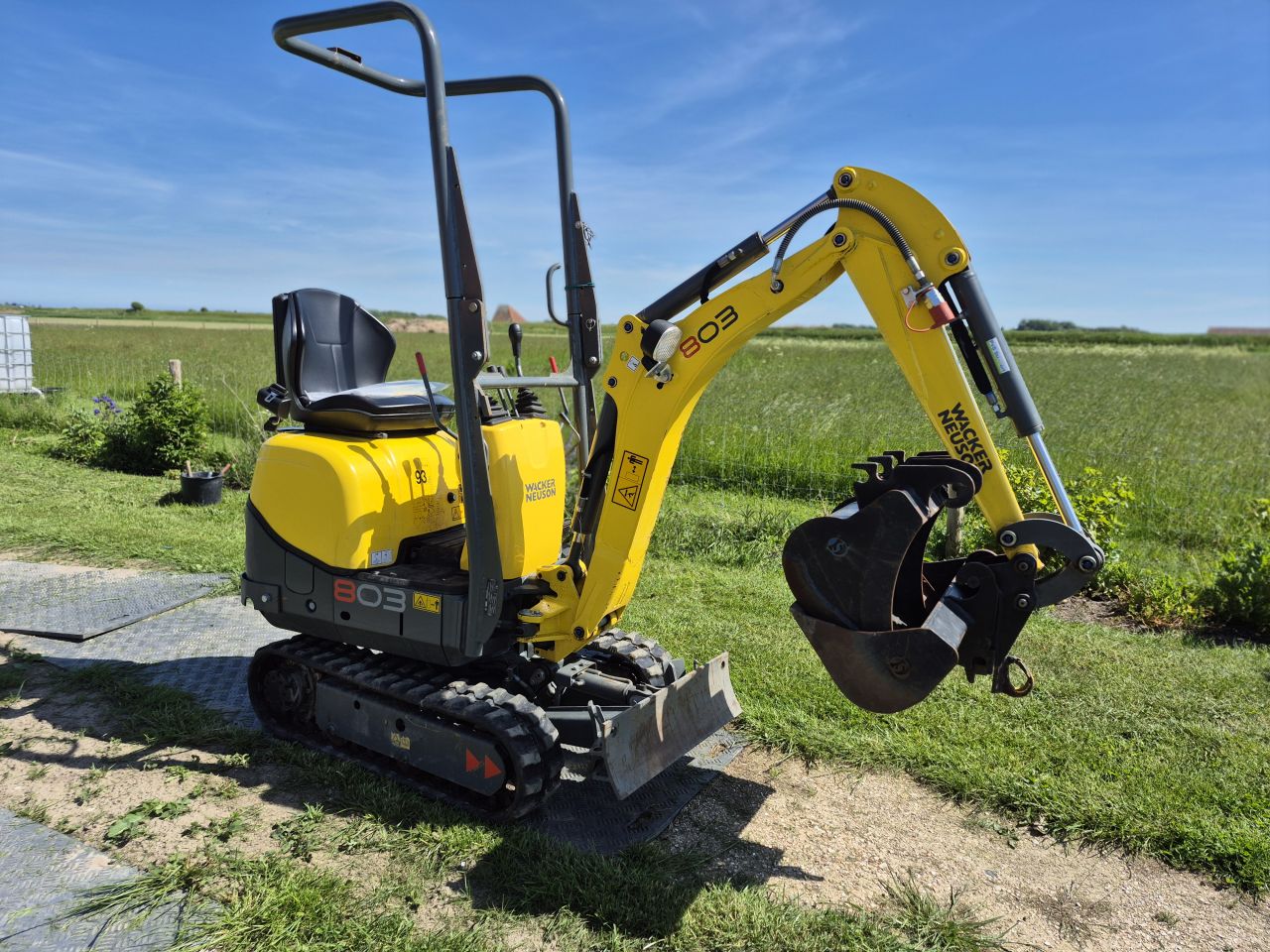 Wacker Neuson 803 met147 draaiuren