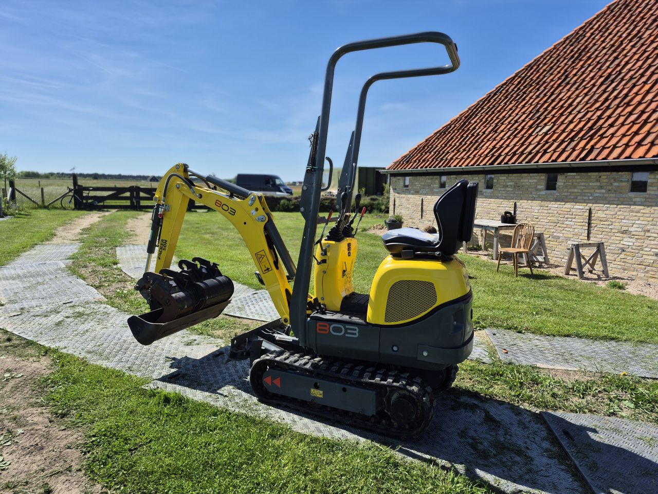 Wacker Neuson 803 met147 draaiuren