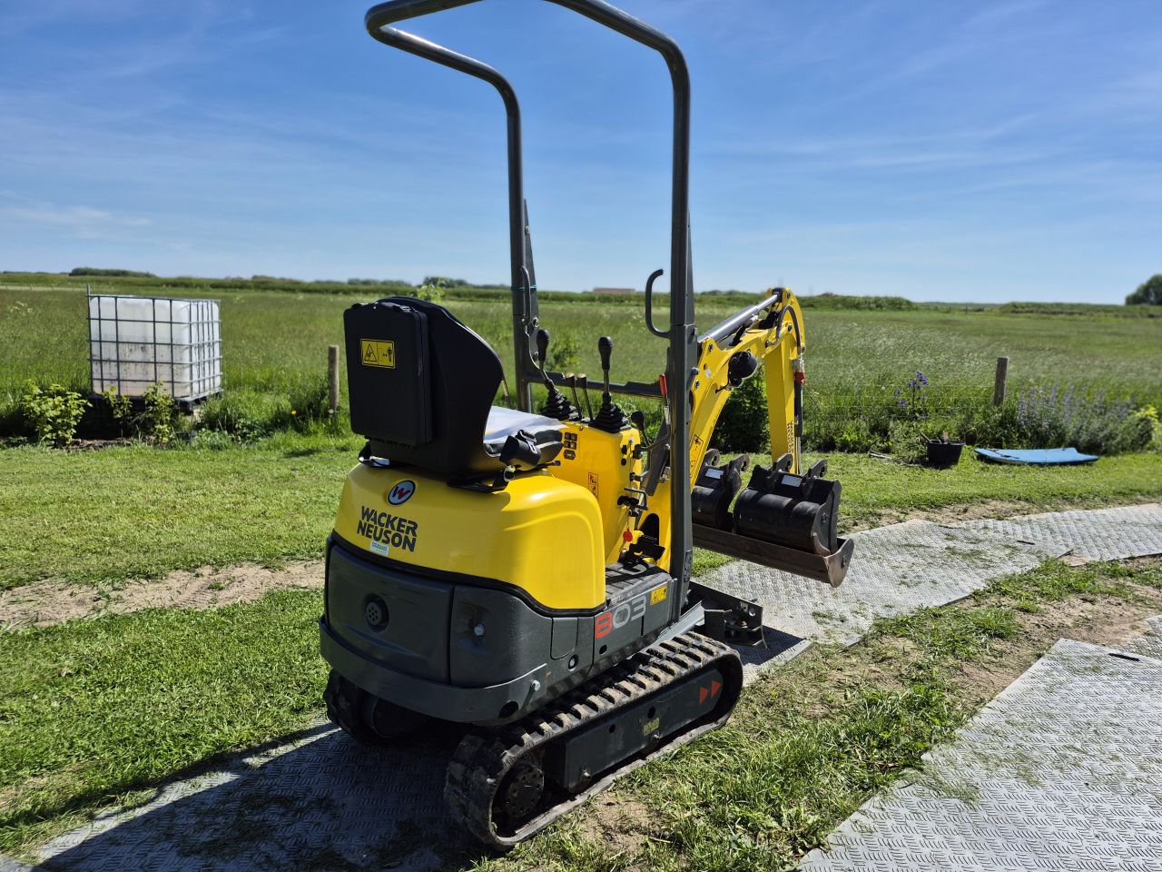 Wacker Neuson 803 met147 draaiuren