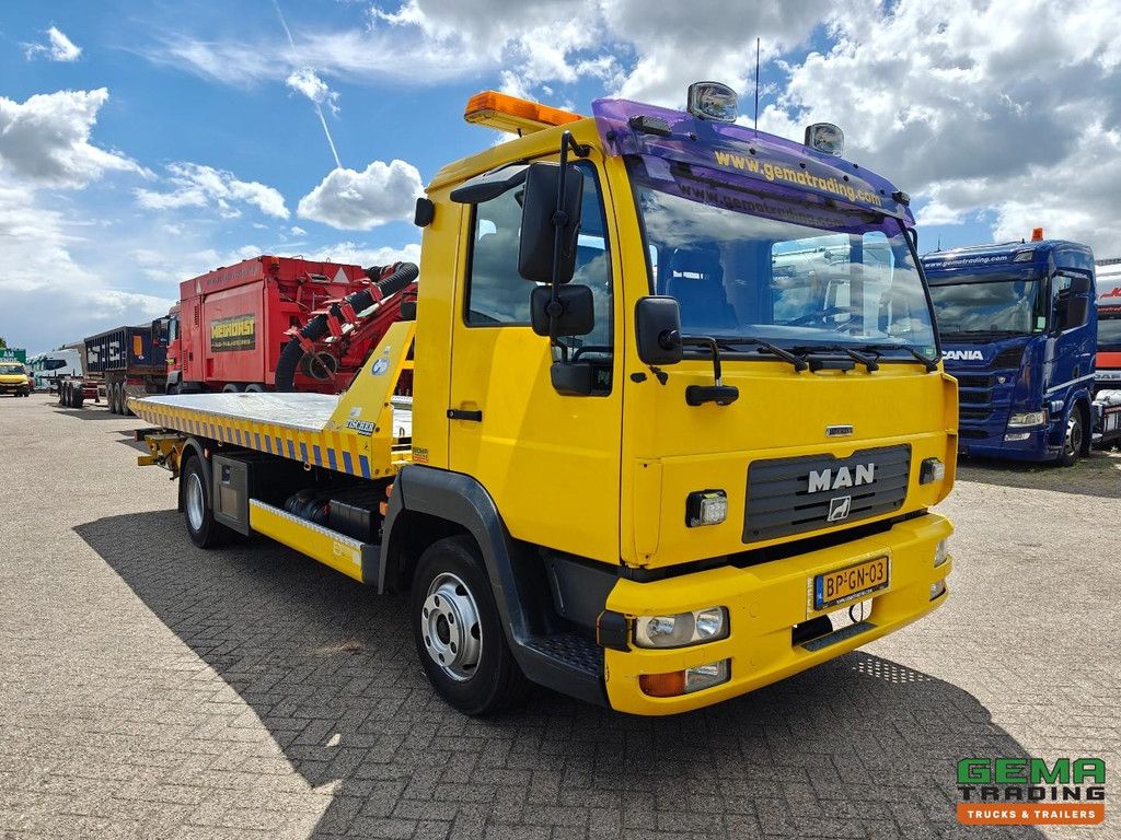 MAN L33 8.185 LLC 4x2 Tageskabine Euro3 - Tischer 3000 - Schaltgetriebe - Seilwinde 3000 kg