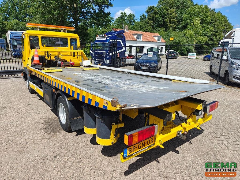 MAN L33 8.185 LLC 4x2 Tageskabine Euro3 - Tischer 3000 - Schaltgetriebe - Seilwinde 3000 kg