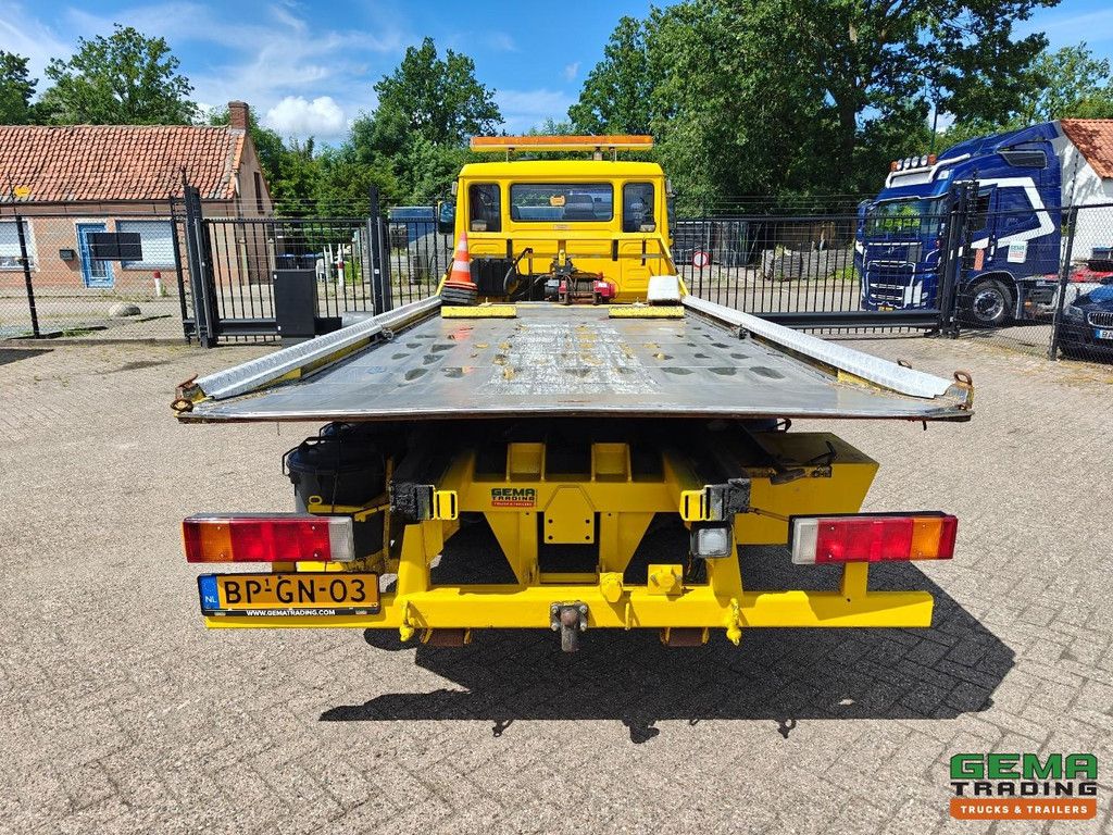MAN L33 8.185 LLC 4x2 Tageskabine Euro3 - Tischer 3000 - Schaltgetriebe - Seilwinde 3000 kg