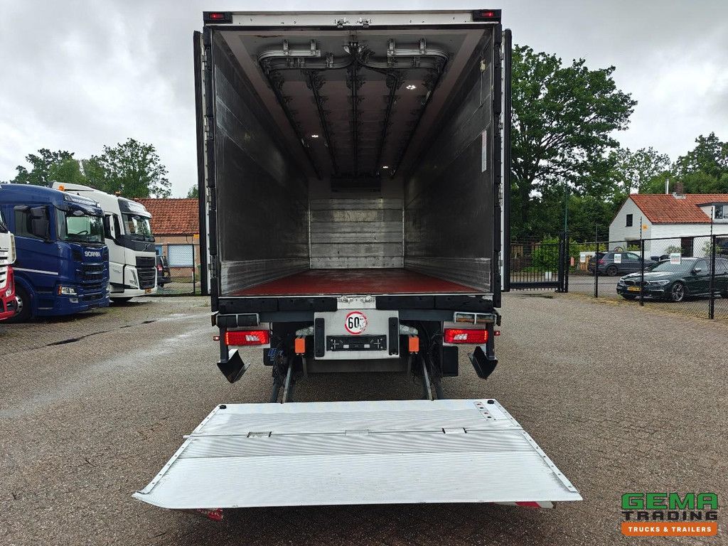 Scania P320 6x2/4 Tageskabine Euro6C – Lamberet 8,4 m Kühl-/Gefrierbox + Carrier Supra1250 – Fleischerhaken + Dhollandia 1500 kg