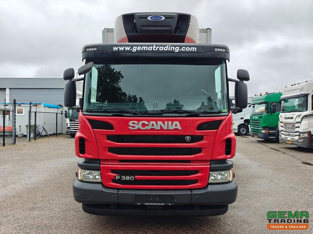 Scania P320 6x2/4 Tageskabine Euro6C – Lamberet 8,4 m Kühl-/Gefrierbox + Carrier Supra1250 – Fleischerhaken + Dhollandia 1500 kg
