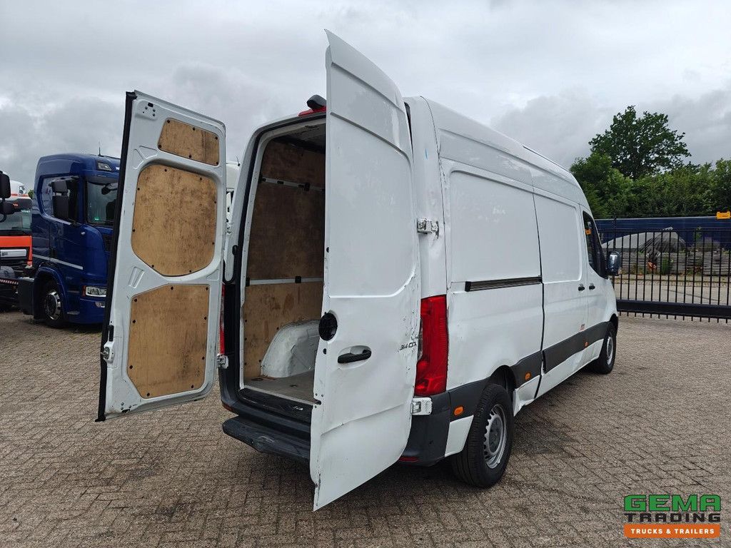 Mercedes-Benz SPRINTER 314CDI 4x2 Euro6ZF L2H2 - Automatic - Reversing Camera - Side Door