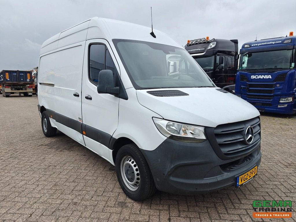 Mercedes-Benz SPRINTER 314CDI 4x2 Euro6ZF L2H2 - Automatic - Reversing Camera - Side Door