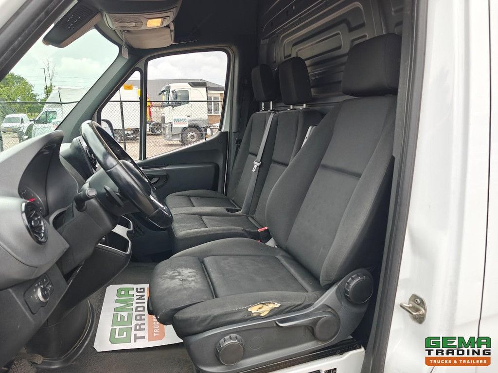 Mercedes-Benz SPRINTER 314CDI 4x2 Euro6ZF L2H2 - Automatic - Reversing Camera - Side Door