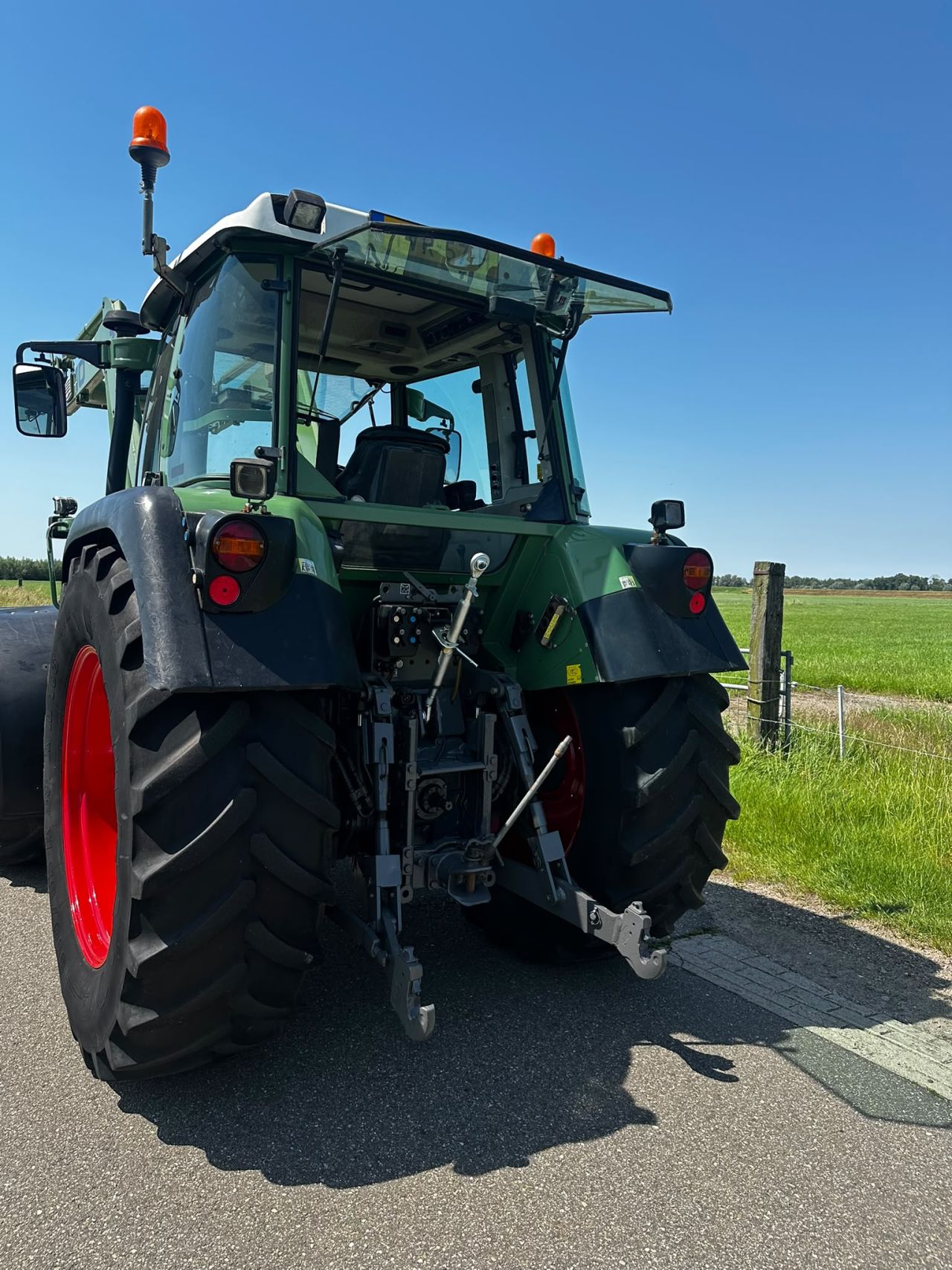 Fendt 312 Vario TMS met voorlader