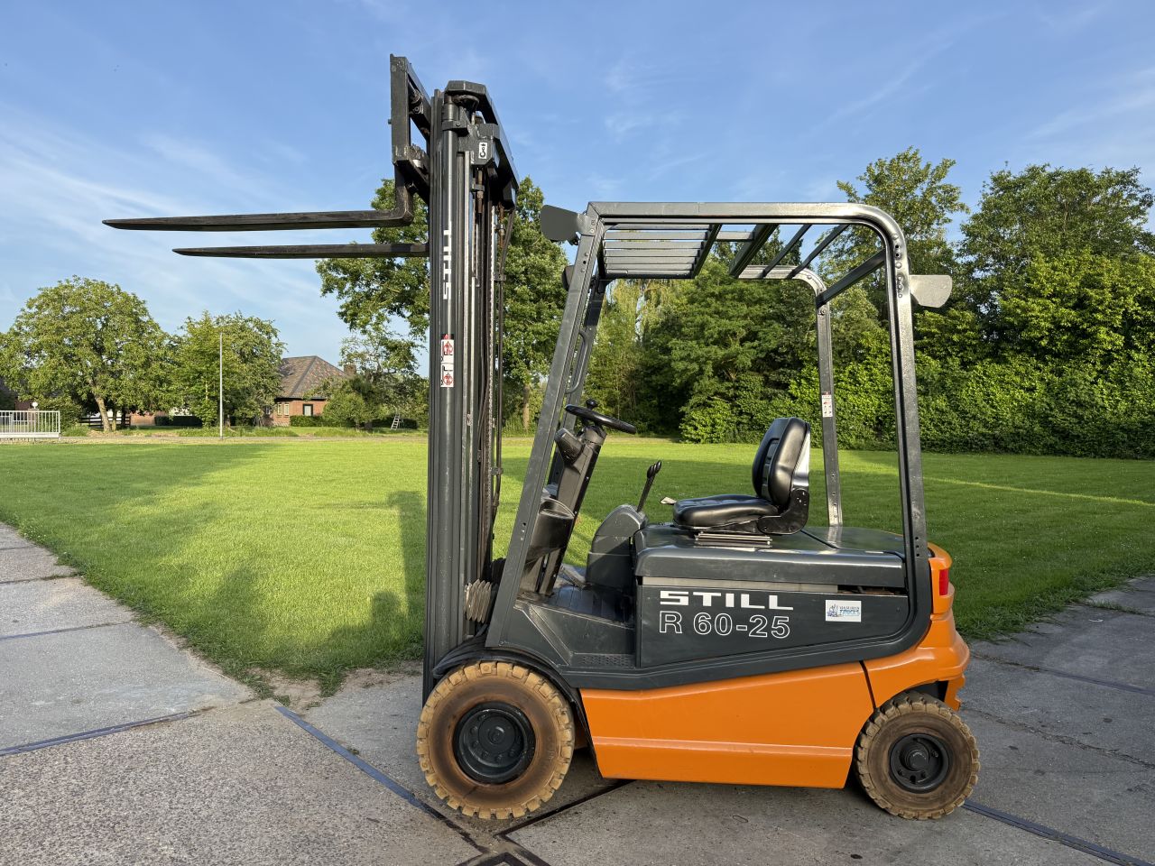Still 2.5 tonner elektrisch triplo 6.4M freelift Sideshift