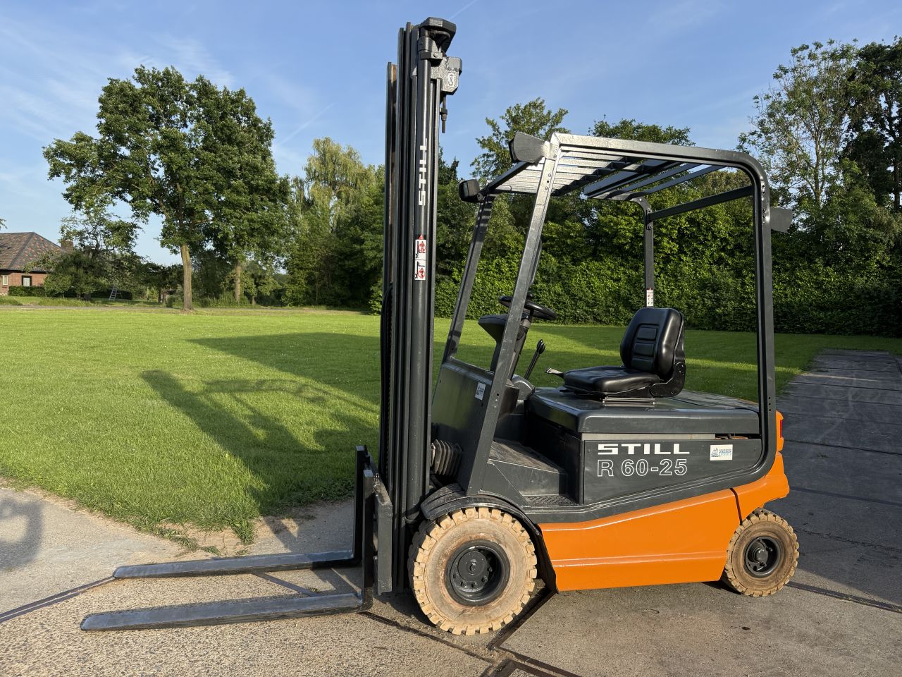 Still 2.5 tonner elektrisch triplo 6.4M freelift Sideshift