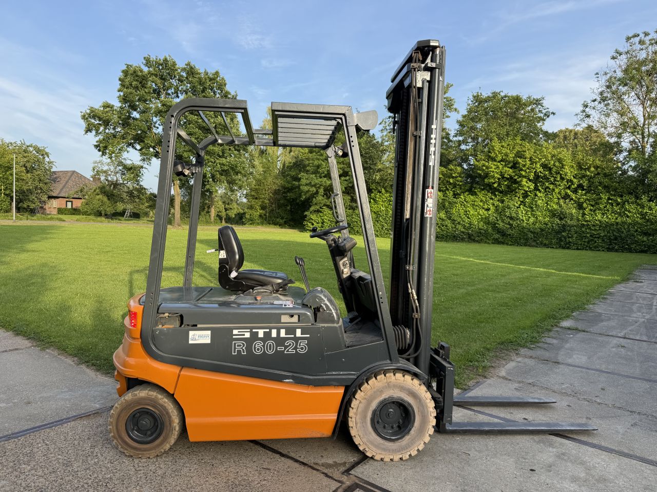 Still 2.5 tonner elektrisch triplo 6.4M freelift Sideshift