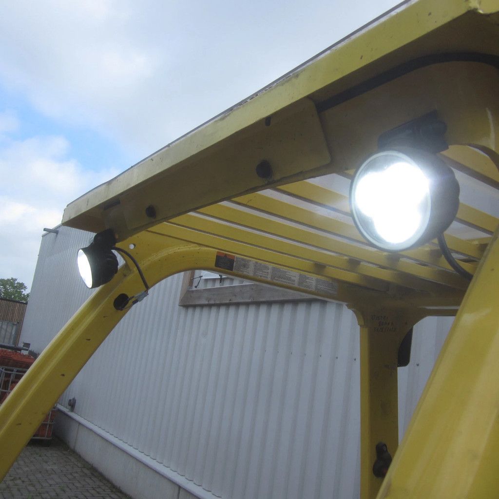 Hyster 3.0 FT, LPG-gas, triplex, side shift, freelift.