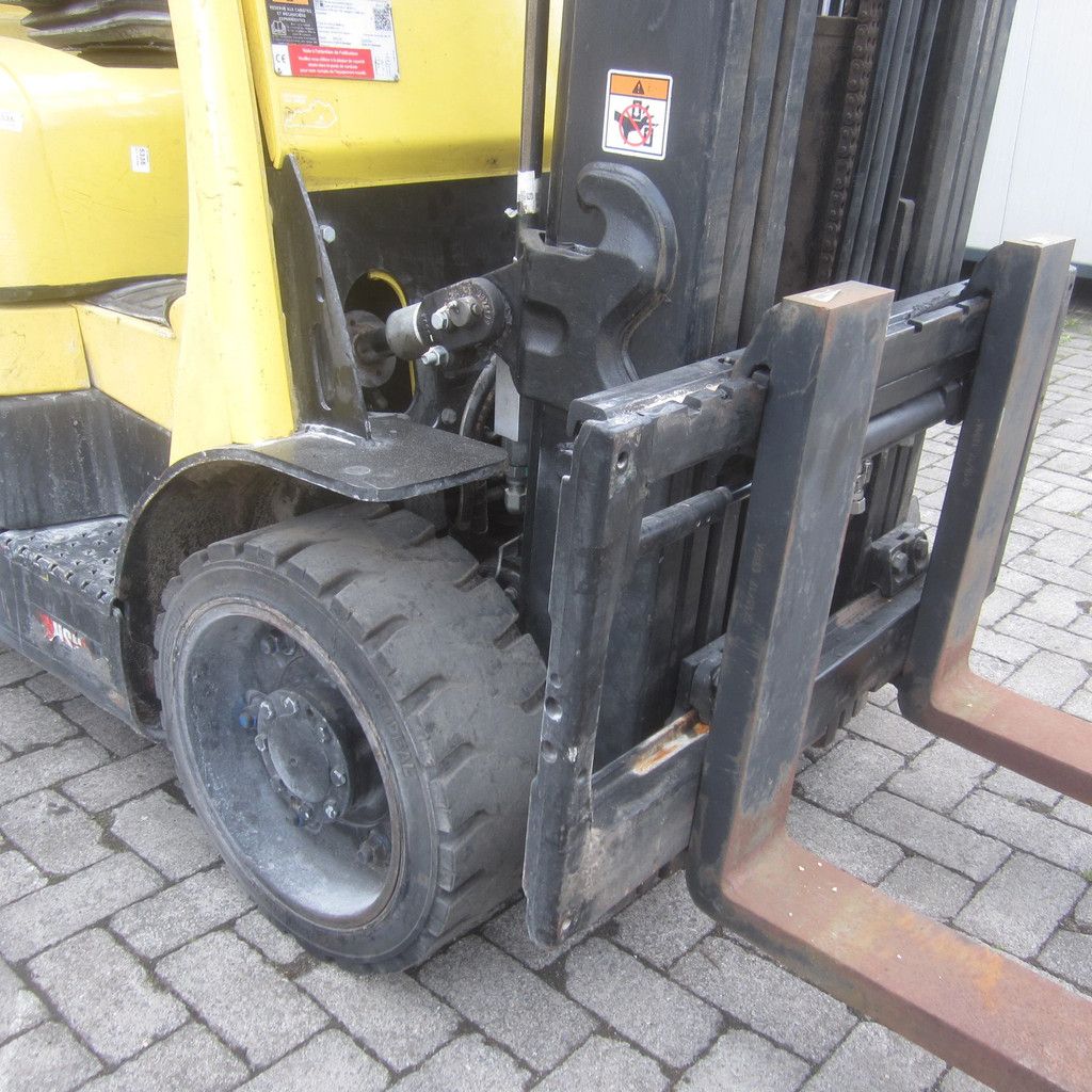 Hyster 3.0 FT, LPG-gas, triplex, side shift, freelift.