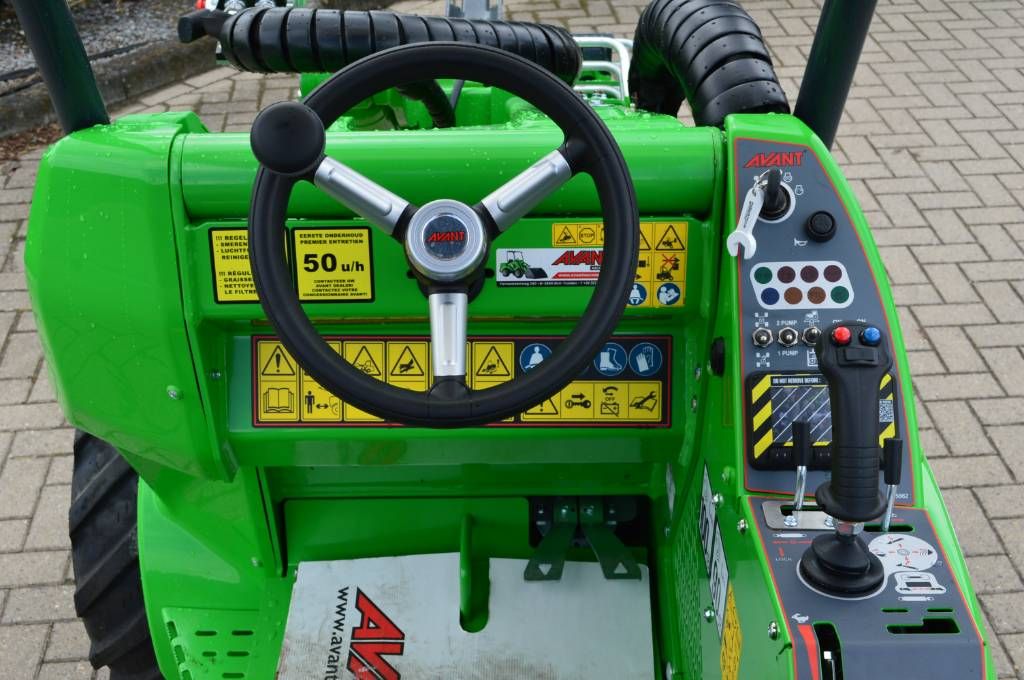 Avant 635i TDL Kniklader/Shovel