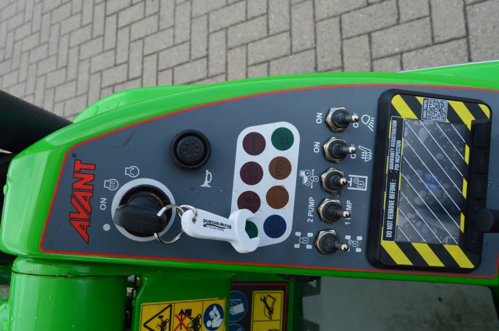 Avant 635i TDL Kniklader/Shovel