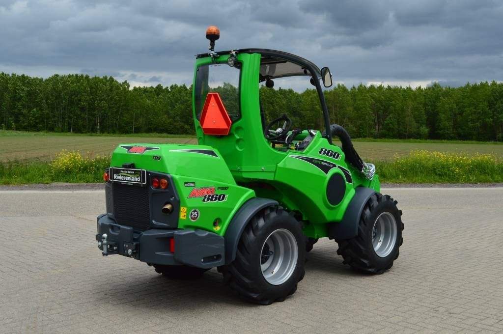 Avant 860i TDS Kniklader/Shovel