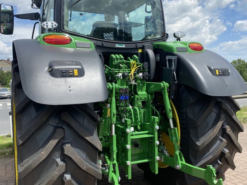 John Deere 6R185