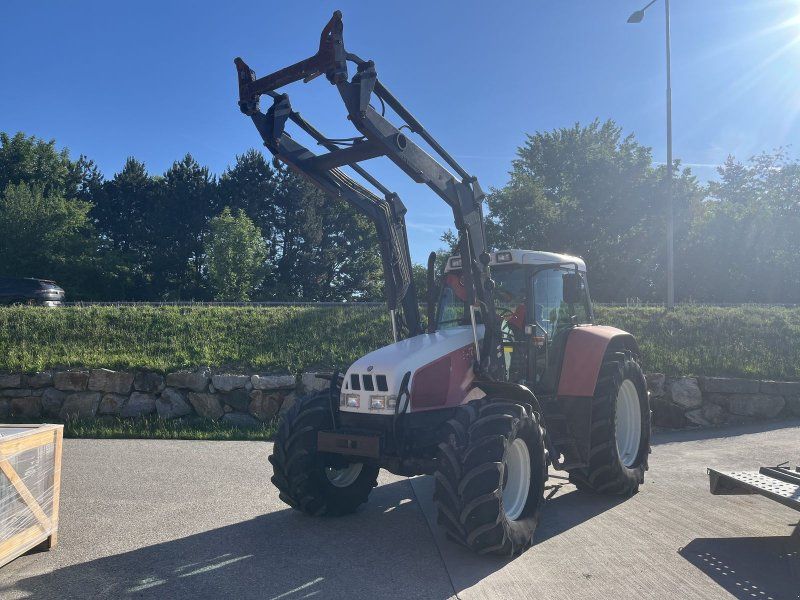 Steyr 9115 mit Hauer Frontlader