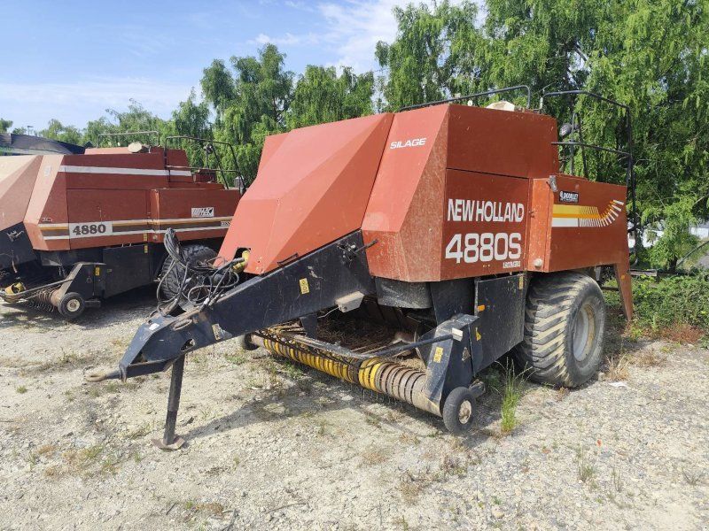 New Holland 4880S