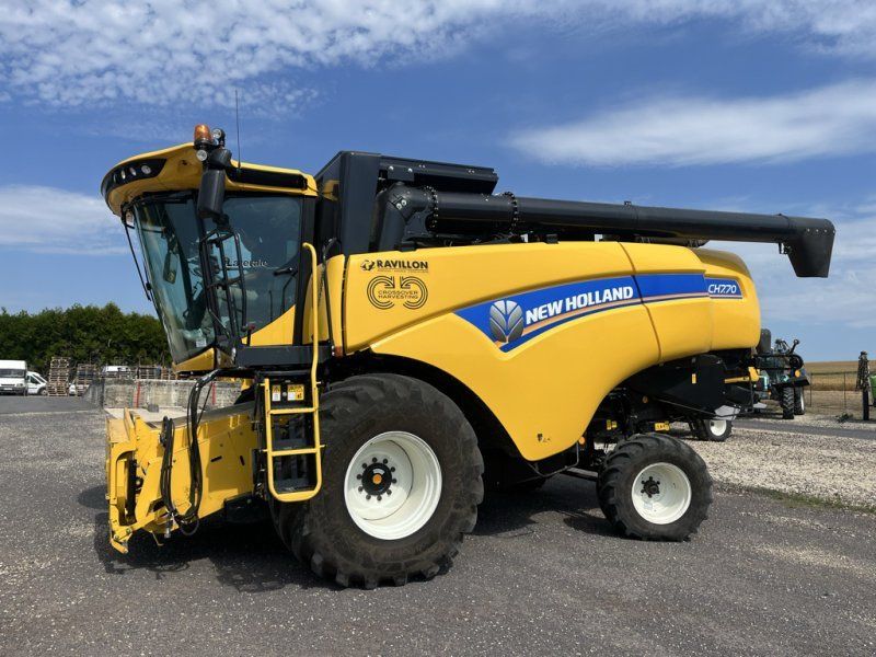 New Holland CH7.70 LATERAL