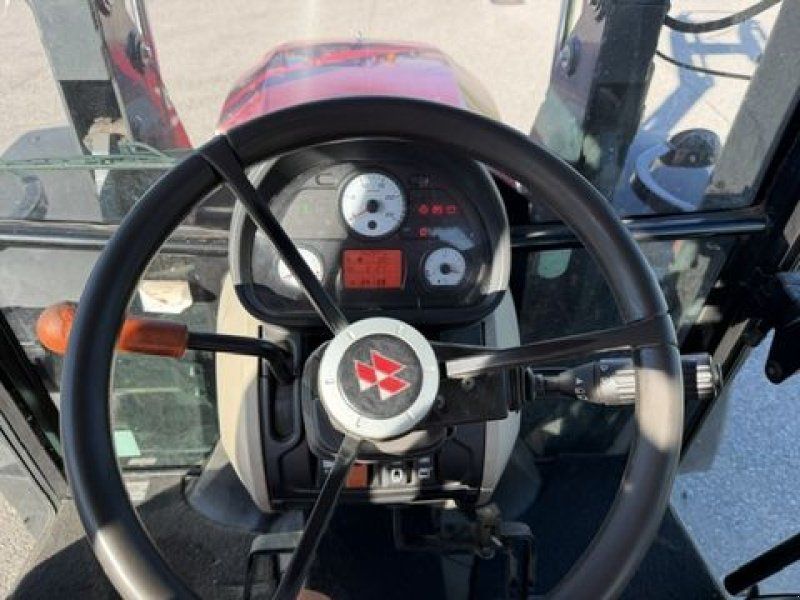 Massey Ferguson 4707 Basis