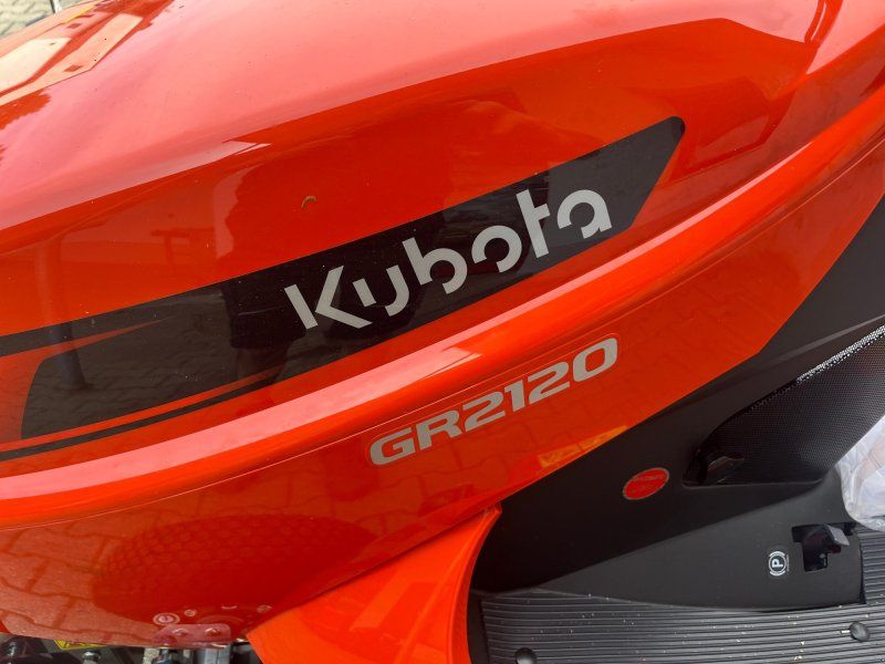 Kubota GR 2120 II