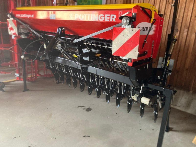 Pöttinger SaatbeetKombination Lion 301und Vitasem A301