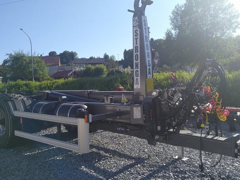 Stronga HL 210
