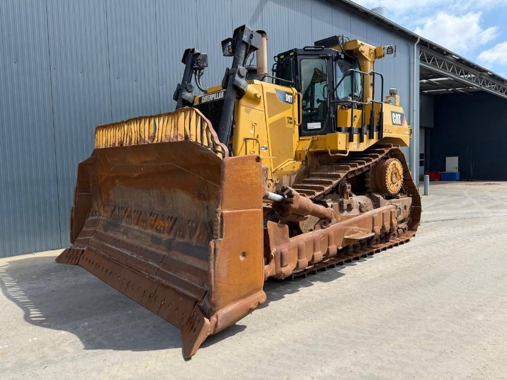 CAT D9T