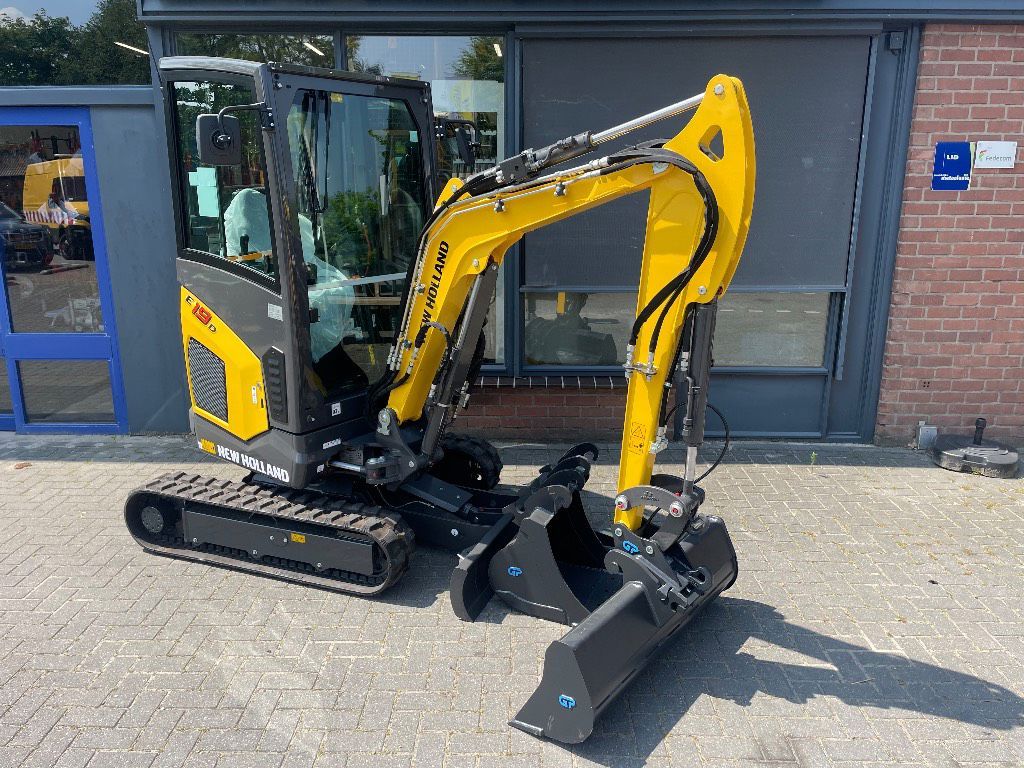 New Holland NEW E19D
