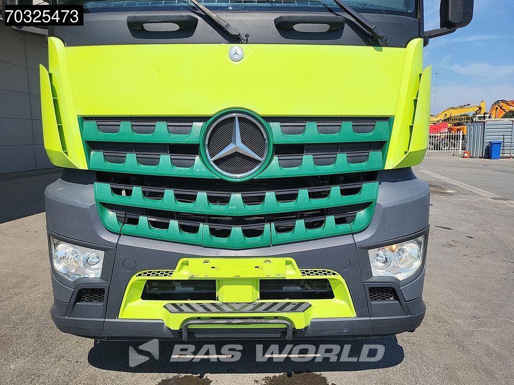 Mercedes Arocs 3253 8X4 25 tons Mobas Containersystem Steel suspension Big-Axle Euro 6