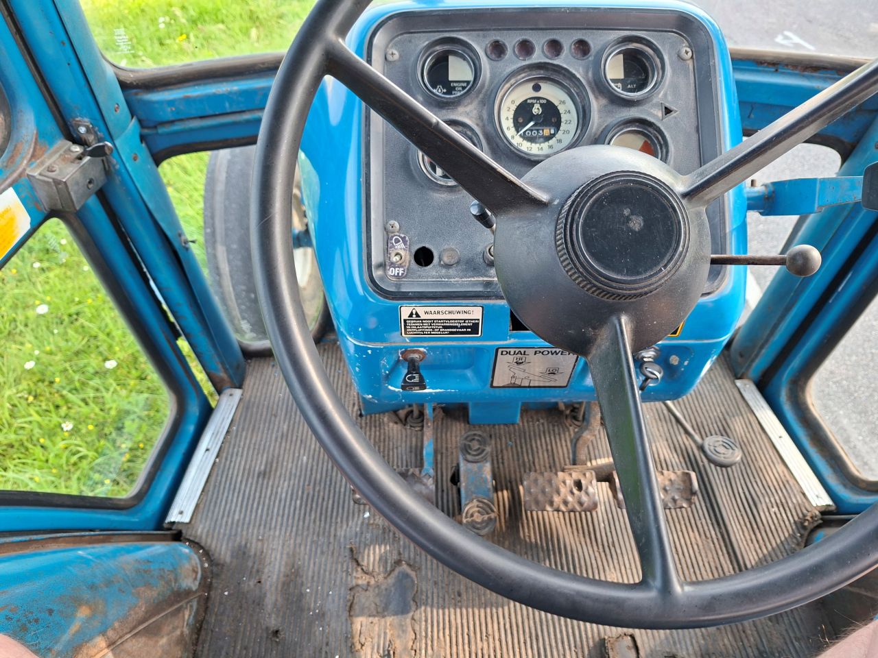 Ford 5700