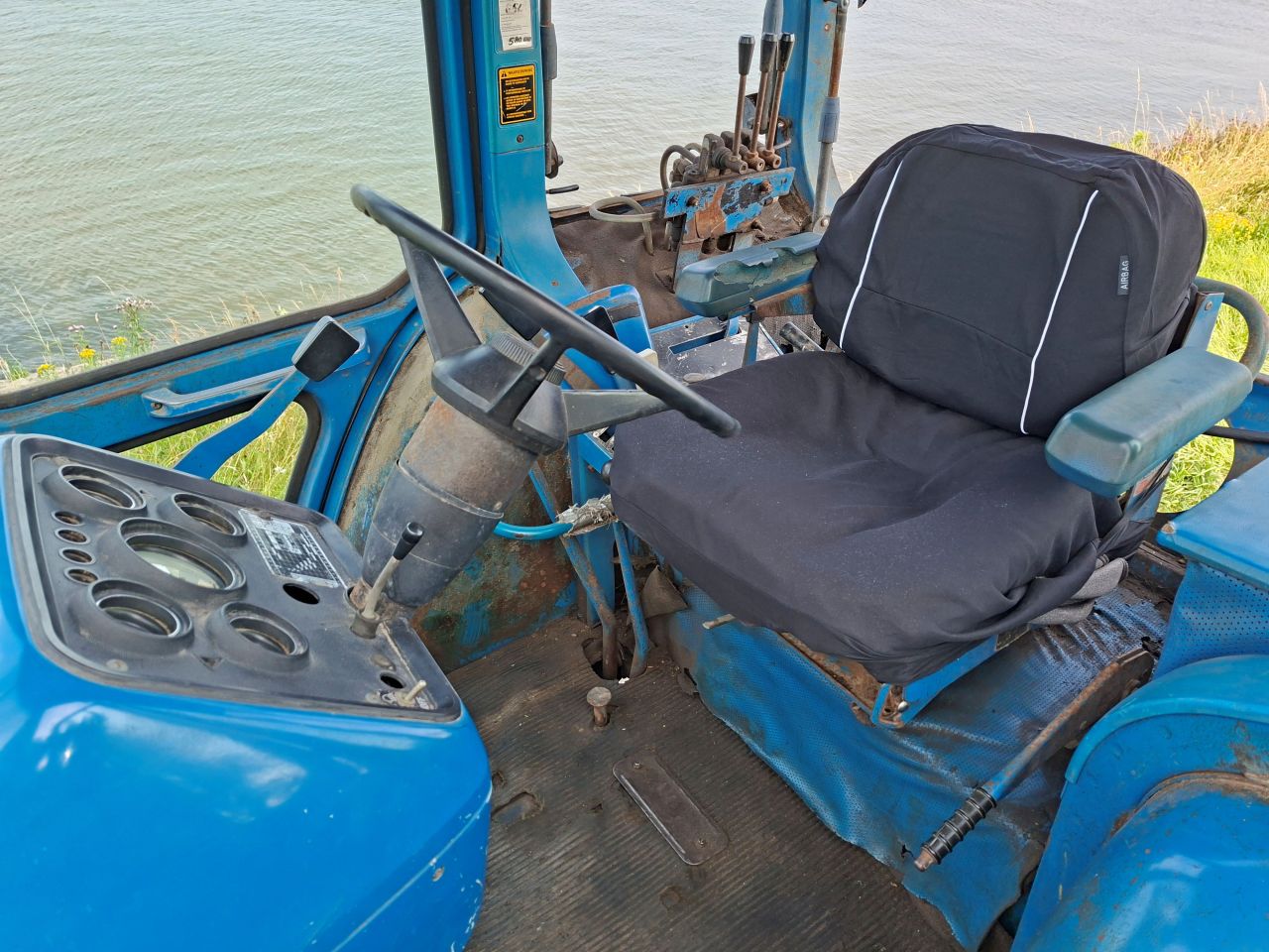 Ford 5700