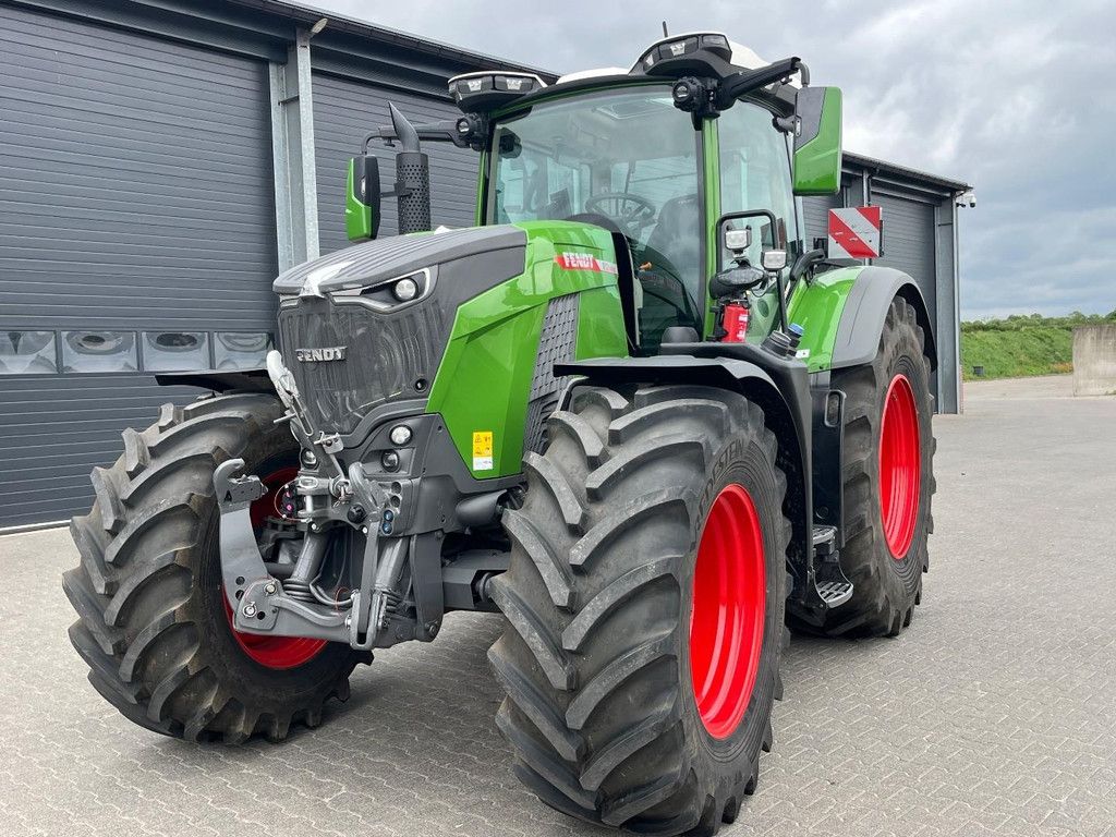 FENDT 832 WG4751