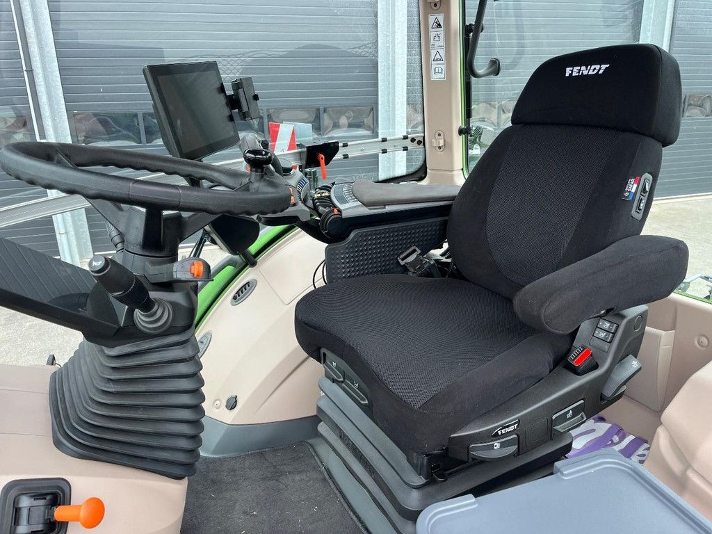 FENDT 832 WG4751