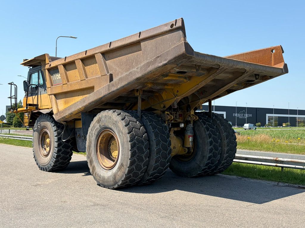 Caterpillar 775E