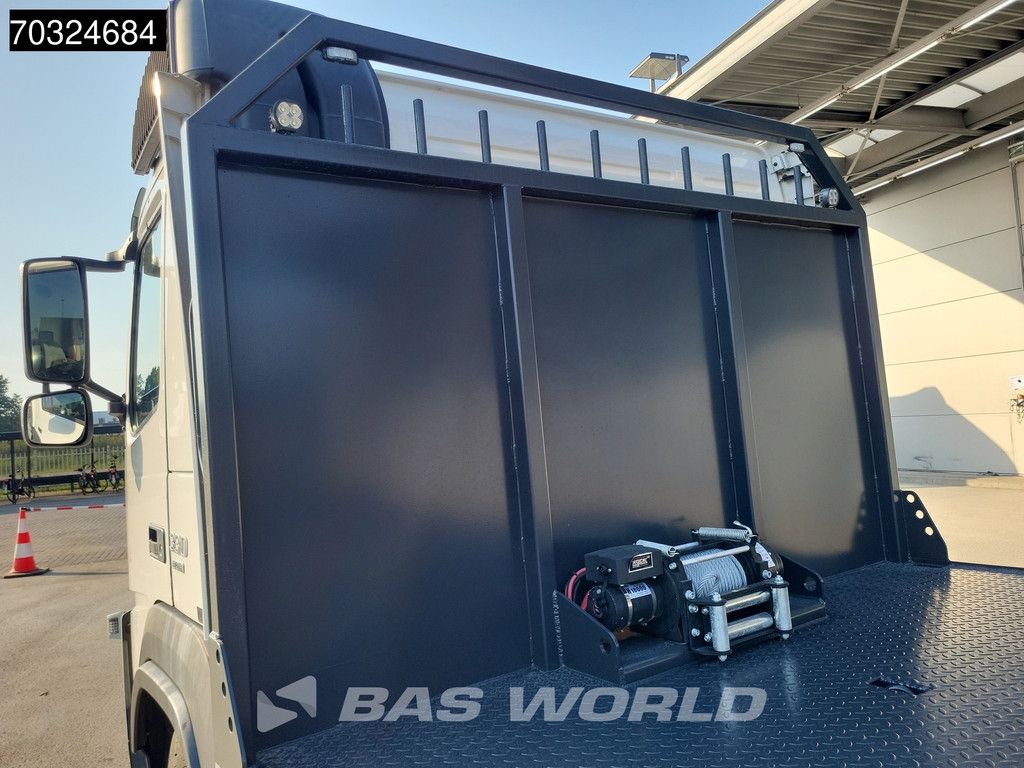 Volvo FM 330 6X2 Machine transporter Winch Lift+Steering Axle VEB ACC Euro 6