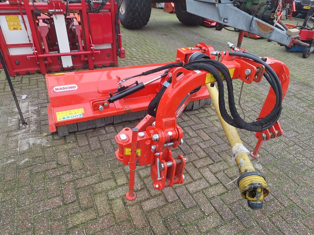 Maschio Klepelmaaier DX 185 SI (huur Nunspeet)