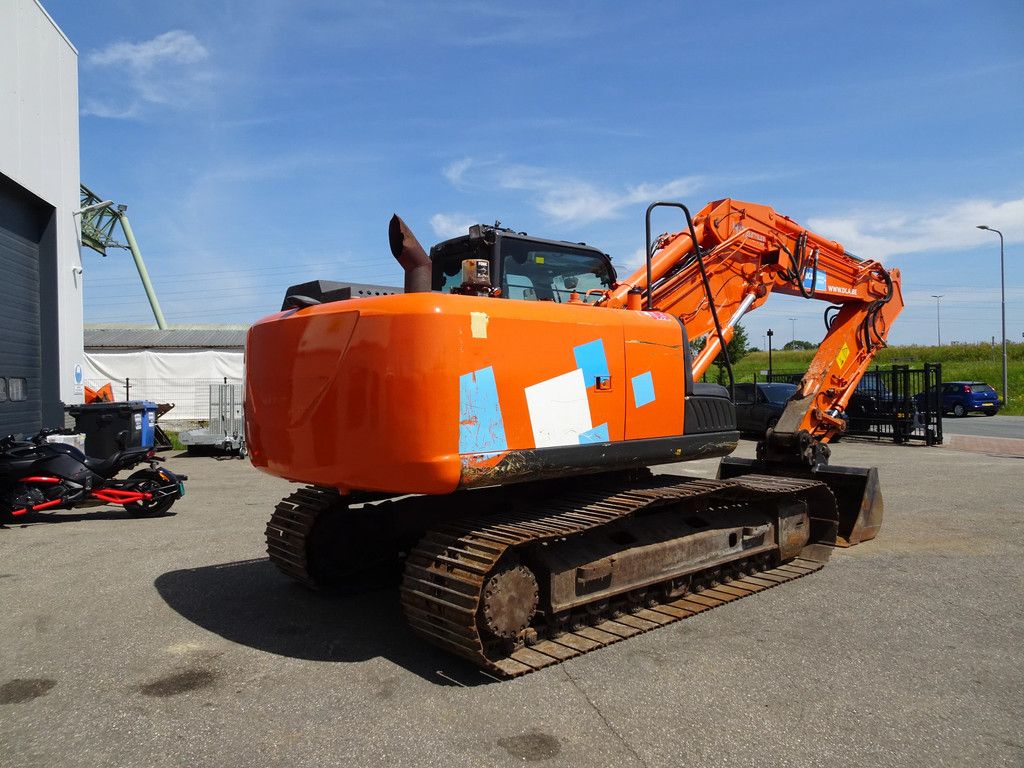 Hitachi ZX180LCN-5B