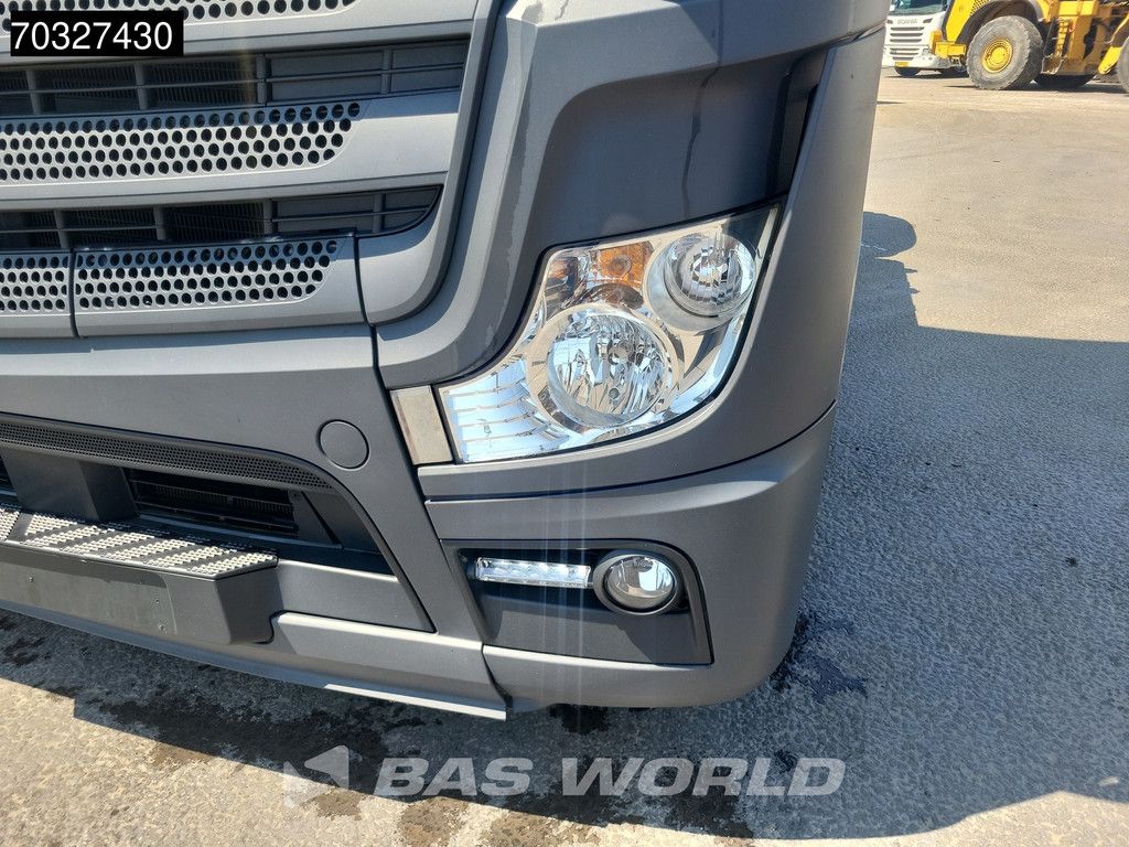 Mercedes Actros 1851 4X2 BigSpace 2x Tanks Standklima